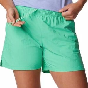 Columbia sportswear Sandy River Shorts Women's Size Large Green 3"